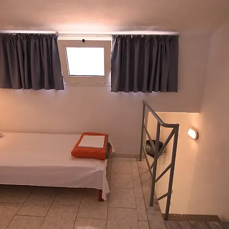 Stegiovana * Stavros (Thessaloniki)